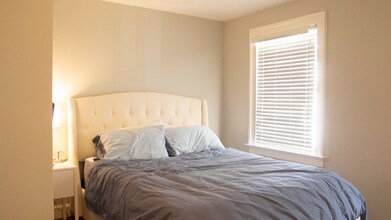 123 Main St in Flemington, NJ - Foto de edificio - Building Photo