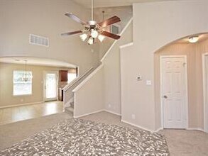 811 Craters of the Moon Blvd in Pflugerville, TX - Building Photo - Building Photo