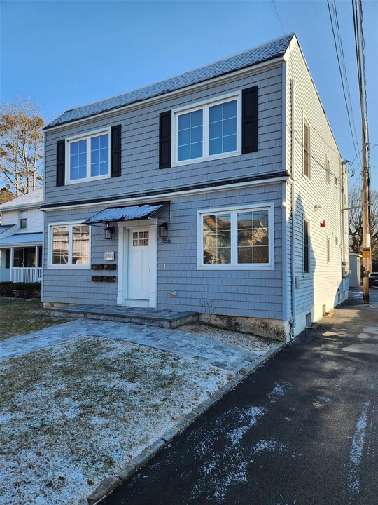 156 Jefferson Ave-Unit -1 in Roslyn Heights, NY - Building Photo