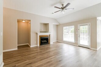 2721 Shady Well in Memphis, TN - Building Photo - Building Photo