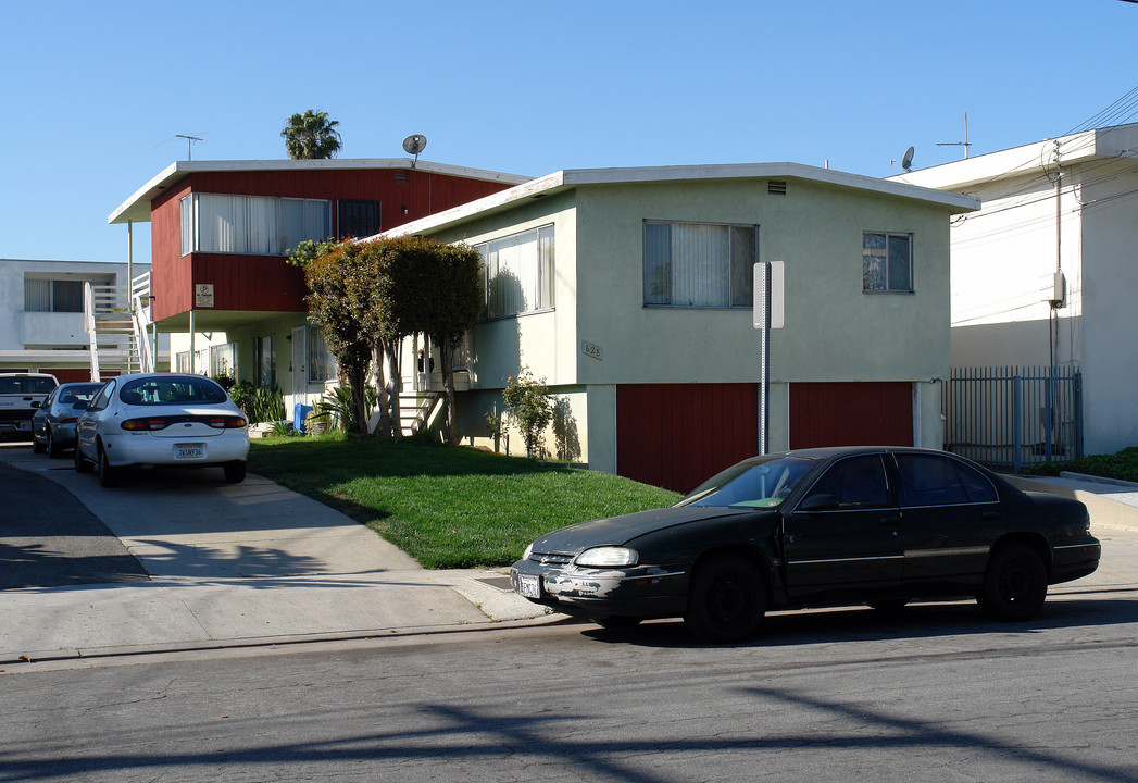 628 E Aerick St in Inglewood, CA - Building Photo