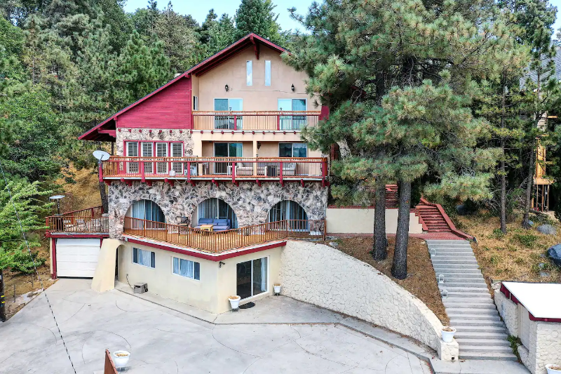 27914 W Shore Rd in Lake Arrowhead, CA - Building Photo