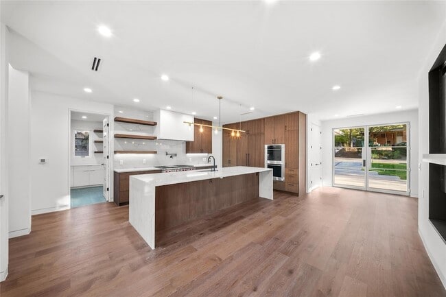 2904 Westhill Dr in Austin, TX - Building Photo - Building Photo