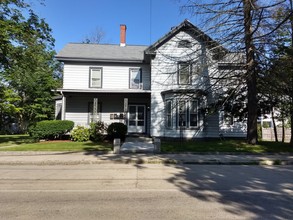 6 Unit Mixed Use Building-North End Nashua in Nashua, NH - Foto de edificio - Other