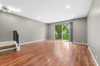 2813 Odlum Dr in Schaumburg, IL - Building Photo - Building Photo