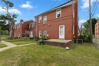 3455 Santa Maria St, Unit 1 in Detroit, MI - Building Photo - Building Photo