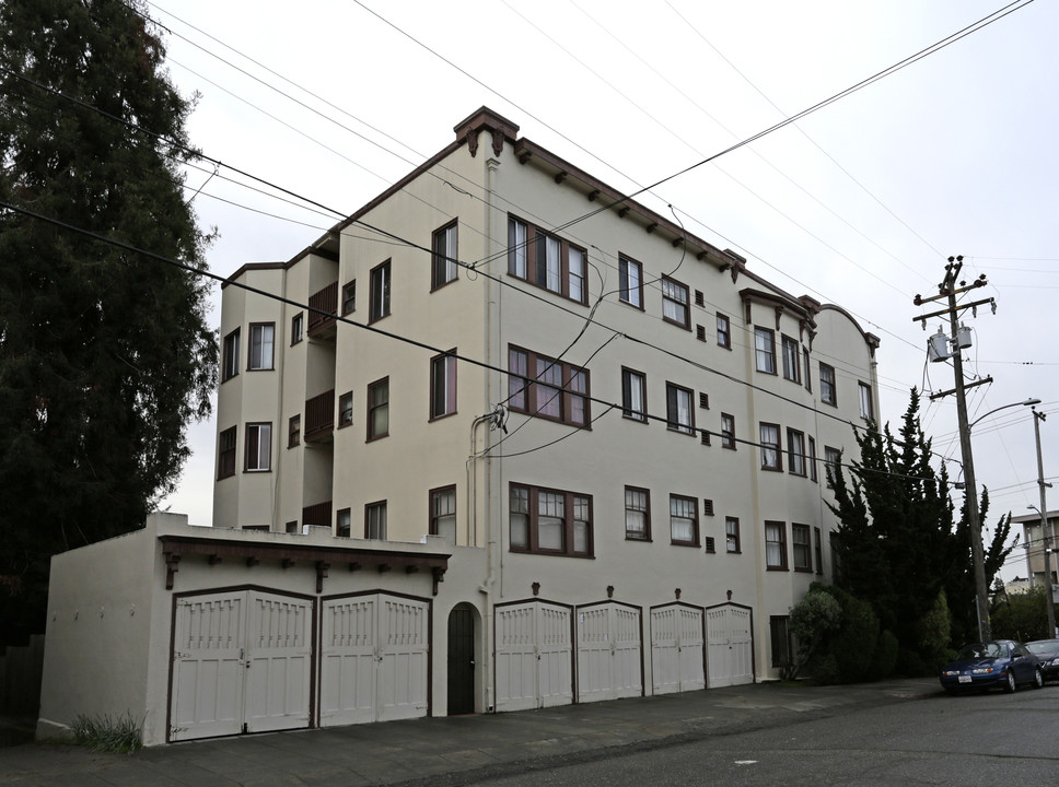 550 Mandana Blvd in Oakland, CA - Building Photo