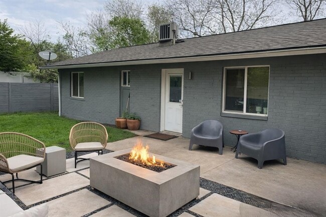 property at 1400 Southport Dr