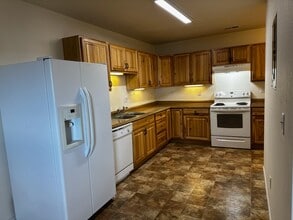 128 Sage St, Unit B in Alamosa, CO - Building Photo - Building Photo