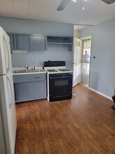 842 18th St in Tell City, IN - Building Photo - Building Photo