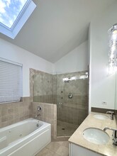 1539 W Montana St in Chicago, IL - Building Photo - Building Photo