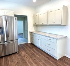 102 Meadowlark Ave in Bartlesville, OK - Building Photo - Building Photo