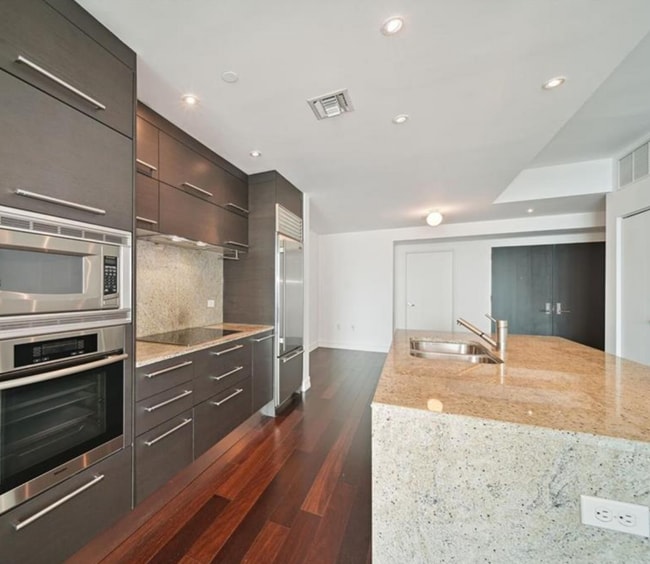 900 Biscayne Blvd, Unit 2908 in Miami, FL - Building Photo - Building Photo
