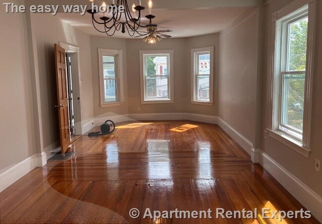 16 Edward Sullivan Rd in Cambridge, MA - Building Photo - Building Photo