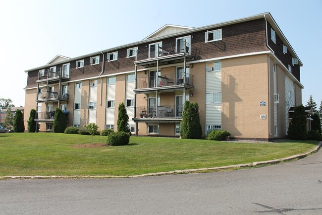 property at 69 Abbott Ct