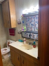 218 Redbud Ln, Unit B in New Braunfels, TX - Foto de edificio - Building Photo