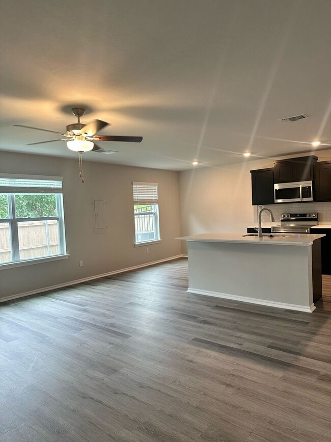 3751 S Broadway Ave in Moore, OK - Building Photo - Building Photo