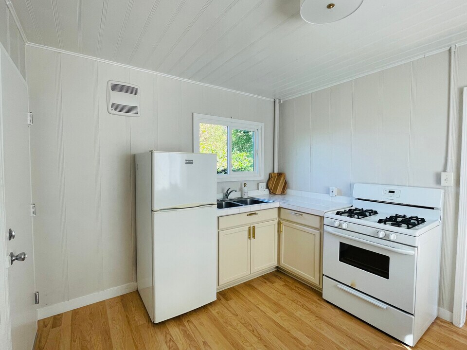 31622 Coast Hwy, Unit B in Laguna Beach, CA - Building Photo