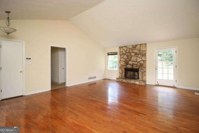 220 Providence Rd in Athens, GA - Building Photo - Building Photo