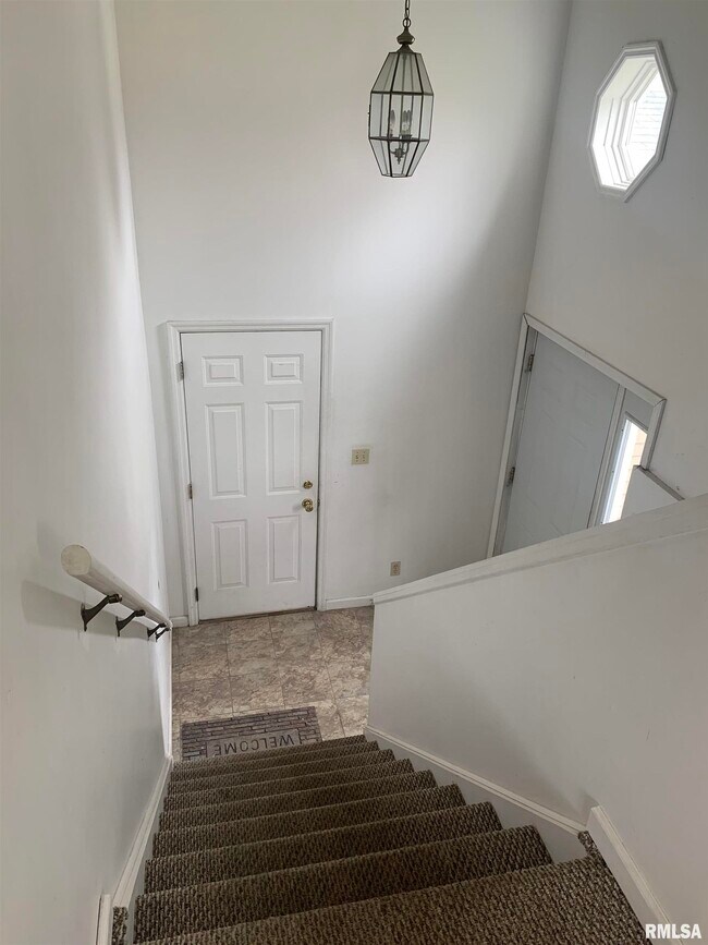3633 W Richwoods Blvd in Peoria, IL - Building Photo - Building Photo