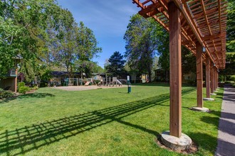 Commons at Timber Creek Apartments in Portland, OR - Building Photo - Building Photo