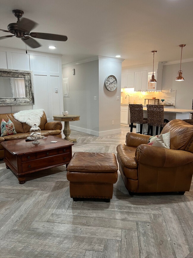 157 Kings Hwy in Milford, CT - Building Photo - Building Photo