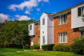 Harlo Apartments in Warren, MI - Foto de edificio - Building Photo