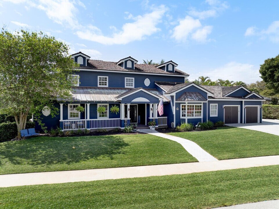 142 Bowsprit Dr in North Palm Beach, FL - Building Photo