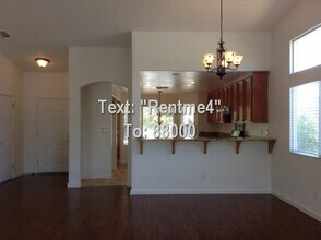 9874 Tarzo Way in Elk Grove, CA - Building Photo - Building Photo