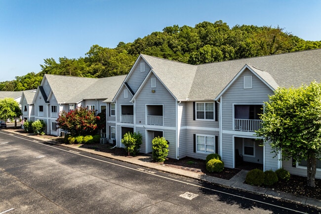 Ashland Park Condominiums