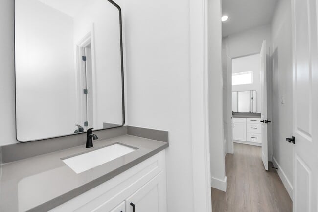 property at 4133 E Toliver St