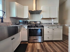 170 N Gale Hill Ave in Lindsay, CA - Building Photo - Building Photo