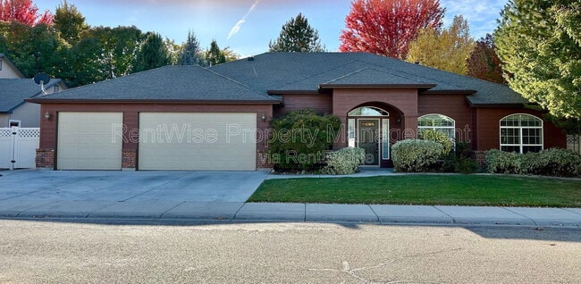 2253 W los Flores Dr