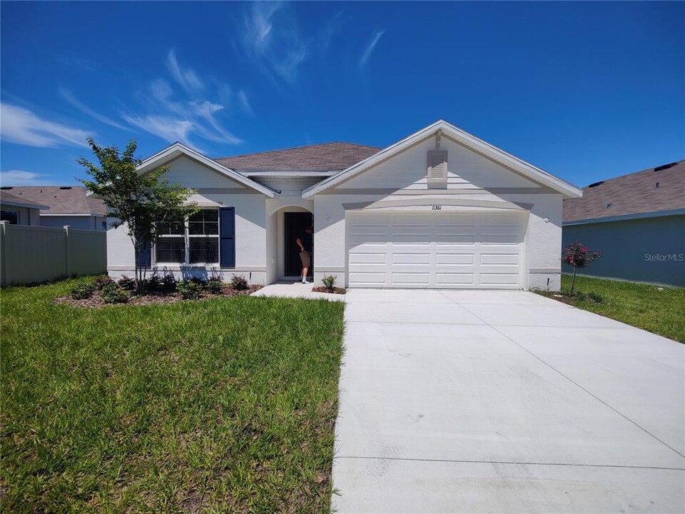 11361 SE 67th Cir in Belleview, FL - Building Photo