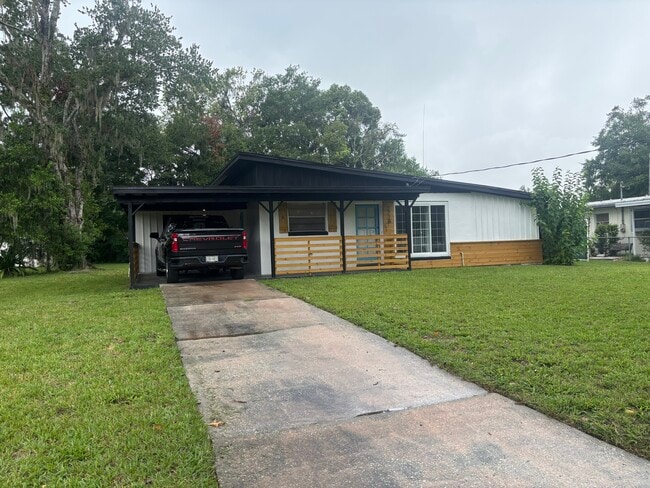 property at 1728 Le Bois Dr