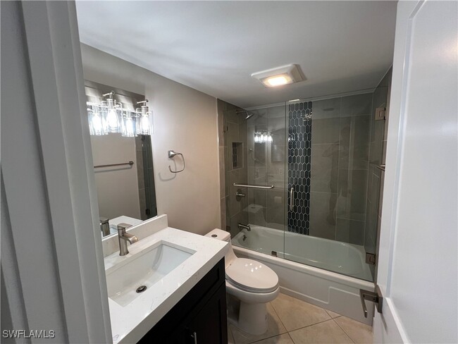 1900 Alamanda Dr