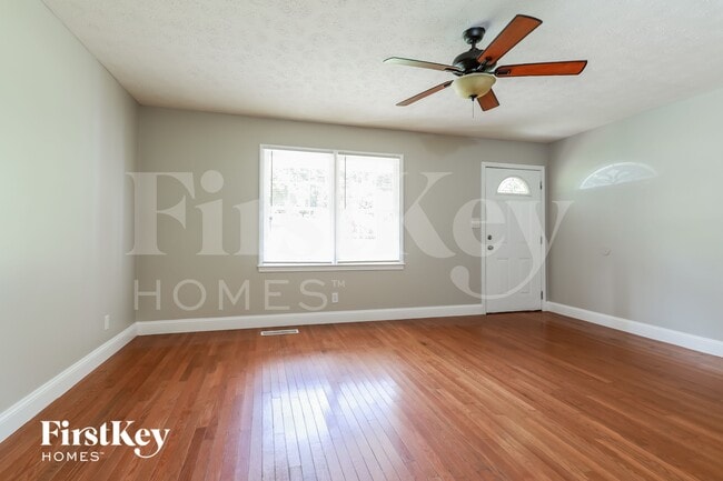 124 Northridge Dr in Winder, GA - Foto de edificio - Building Photo