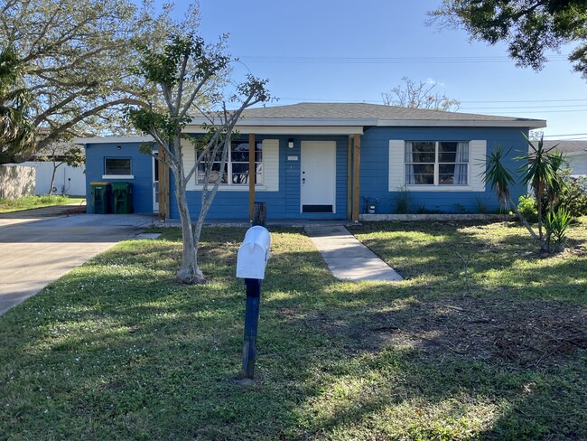 1807 Elizabeth St in Melbourne, FL - Building Photo - Building Photo