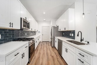 6425 Anderson Rd in Houston, TX - Building Photo - Building Photo