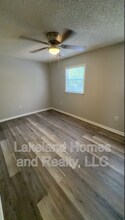 2726 S San Gully Rd in Lakeland, FL - Building Photo - Building Photo