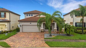 1958 Altavista Cir in Lakeland, FL - Building Photo