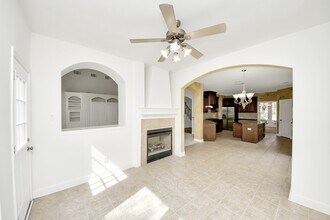 3811 Parkside Dr in Missouri City, TX - Building Photo - Building Photo