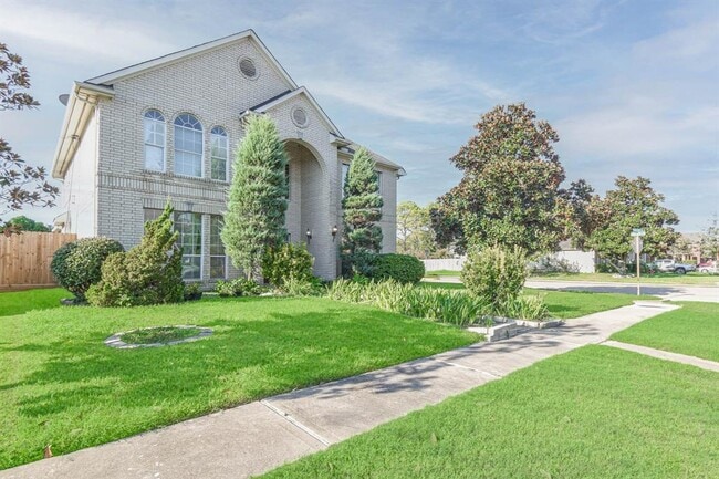15119 Leila Bend Dr in Houston, TX - Building Photo - Building Photo