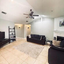 931 Ibis Way in Fort Walton Beach, FL - Foto de edificio - Building Photo