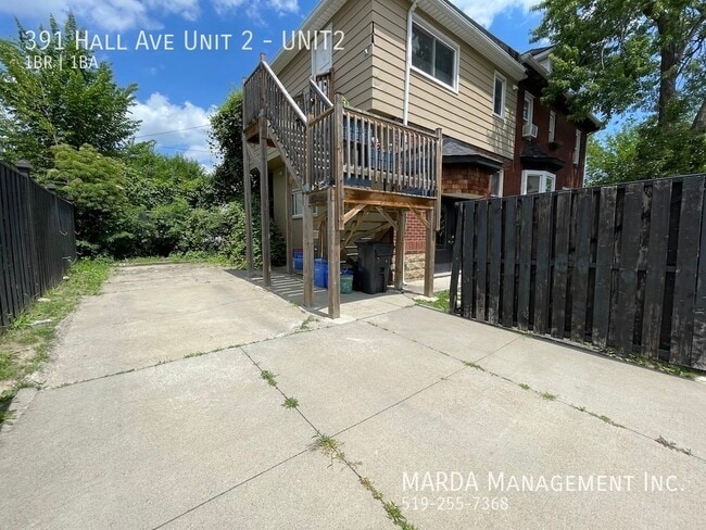 391 Hall Ave in Windsor, ON - Building Photo - Building Photo