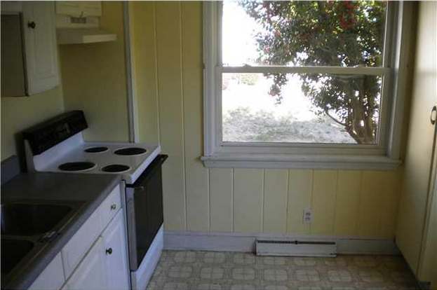 300 N 3rd Ave in Mayodan, NC - Building Photo - Building Photo