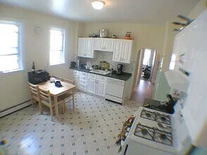 49 Gardena St, Unit 2 in Boston, MA - Building Photo - Building Photo