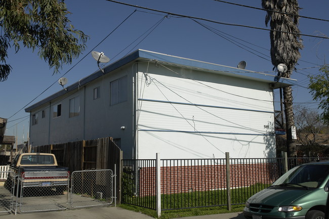 589 Shepherd Ave in Hayward, CA - Foto de edificio - Building Photo