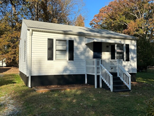 property at 1211 Ava St