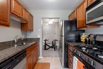Arbor Lakes in Arlington Heights, IL - Foto de edificio - Interior Photo